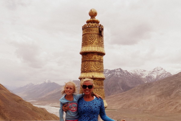 Families Outside: An Interview with The Enlightened Globetrekker || heymissadventures.com