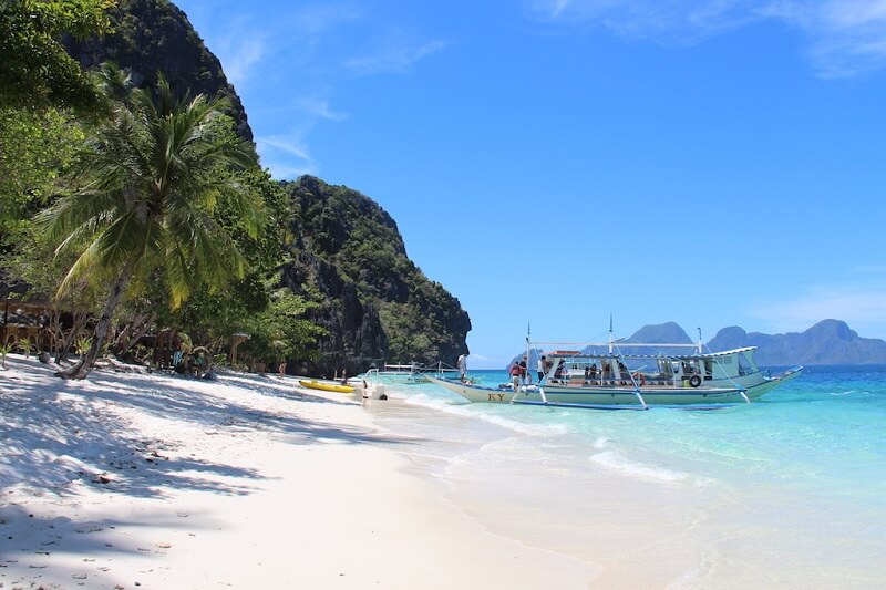 Favorite Destinations Around the Philippines from Travel Bloggers - El Nido | Hey, Miss Adventures!