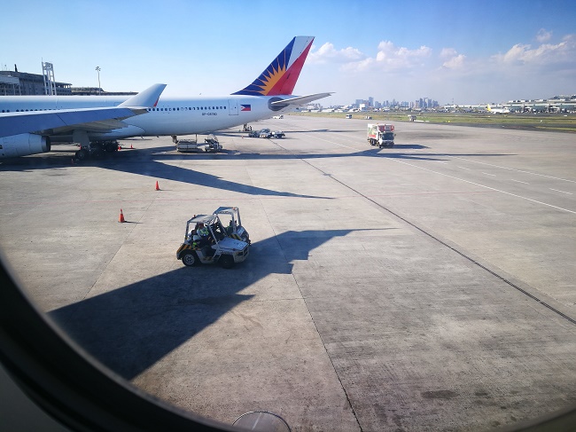 28 Hours in Manila: Crunchy Mommy-ing, All Alone