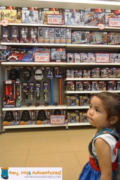 Last Minute Gift Shopping at Toys R Us Robinsons Galleria | Hey, Miss Adventures!