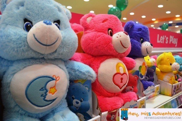 Last Minute Gift Shopping at Toys R Us Robinsons Galleria | Hey, Miss Adventures!